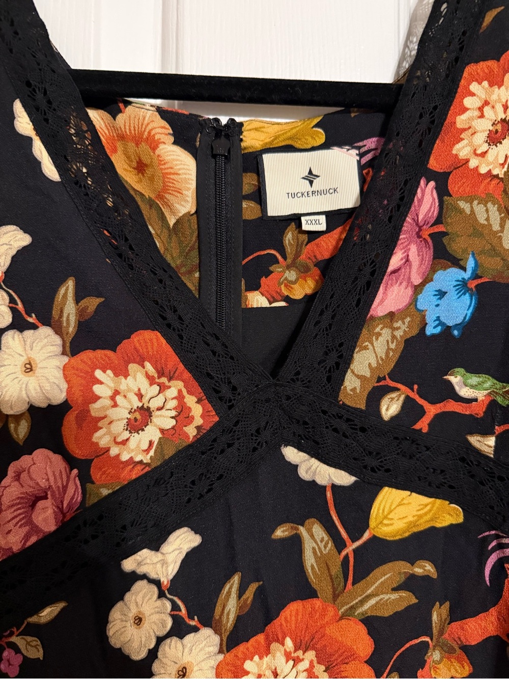 Tuckernuck Baroque Floral Irina Maxi Dress with Lace Trim - Size XXXL - Picture 5 of 8
